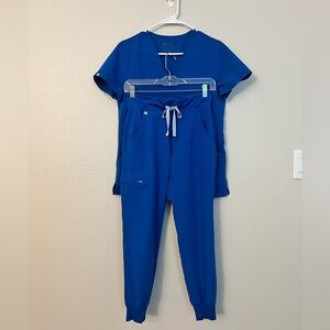 Figs SET Women's Casma Three-Pocket Scrub Top & Zamora Jogger Pants | Size XS